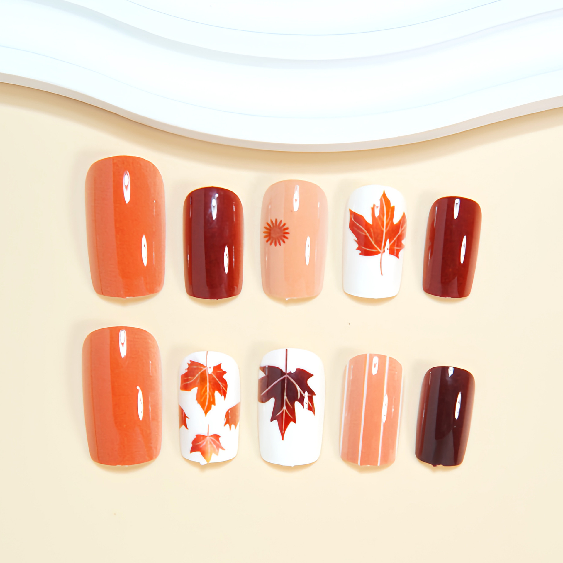 Medium kunstnagels voor dames, - Nail Art Press On recensie en prijs